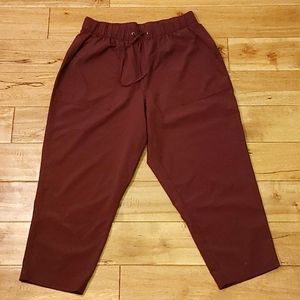 Old Navy Active Tech Crop Pants